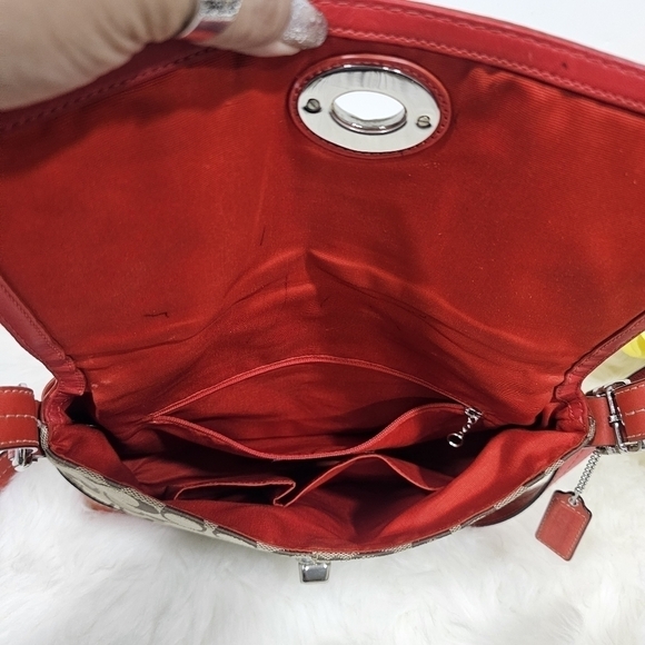 Coach crossbody red/tan - Picture 4 of 15